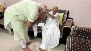 प्रधानमंत्री नरेंद्र मोदी की मां हीरा बा मोदी का निधन