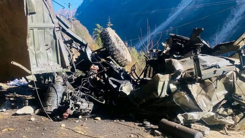 नॉर्थ सिक्किम में सेना के ट्रक का दुर्घटनाग्रस्त, 16 जवान शहीद, 4 घायल